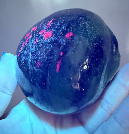 Ruby in Zoisite Skull (UV Reactive) – Large | 757g