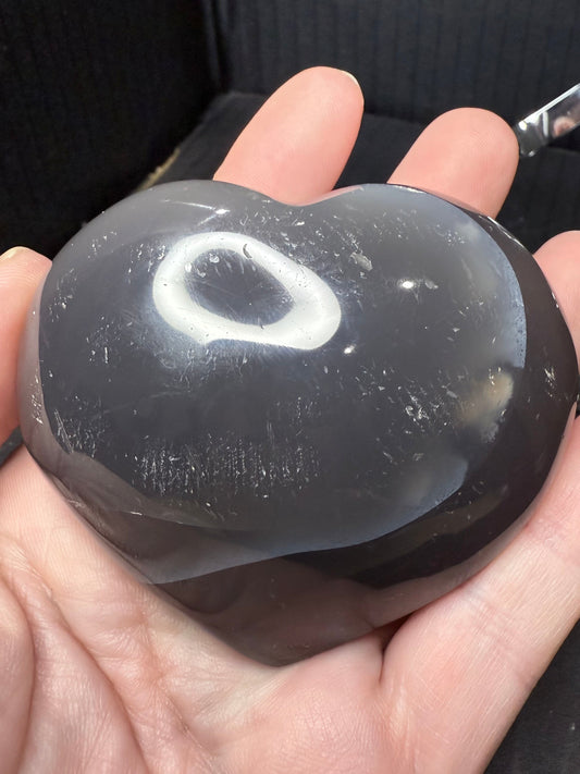 Orca Agate Heart on heart stand - Crystal wonderland By Lisa