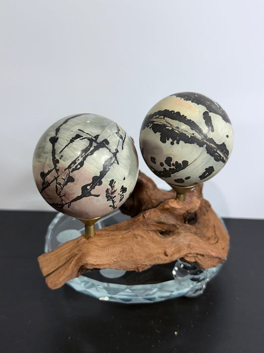 Natural Driftwood Double Sphere Stand 
(Spheres not included)
