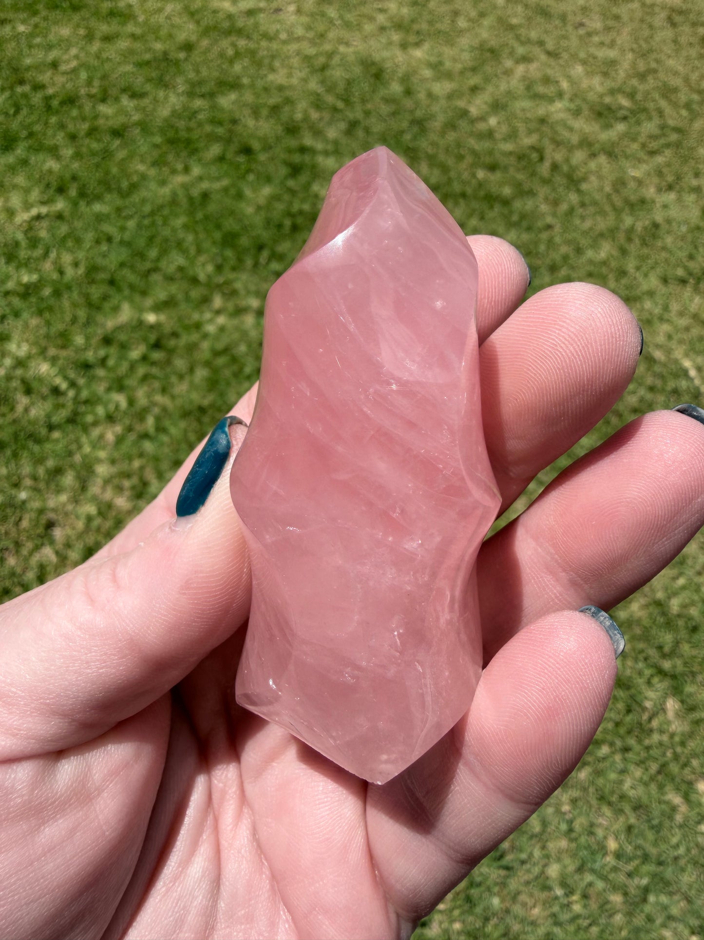 Bright Pink Rose Quartz Flame – 100g