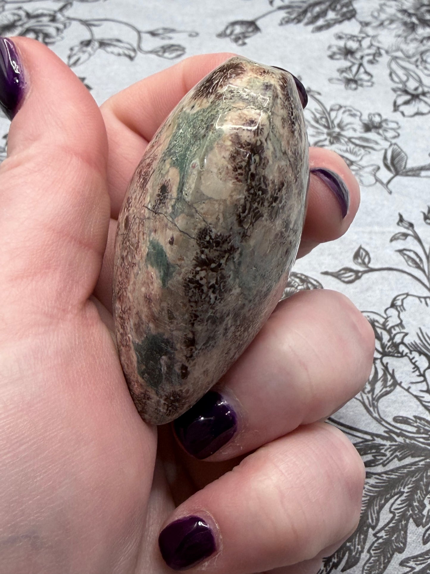 Green Flower Agate Chunky Heart – 117g (Self Standing)