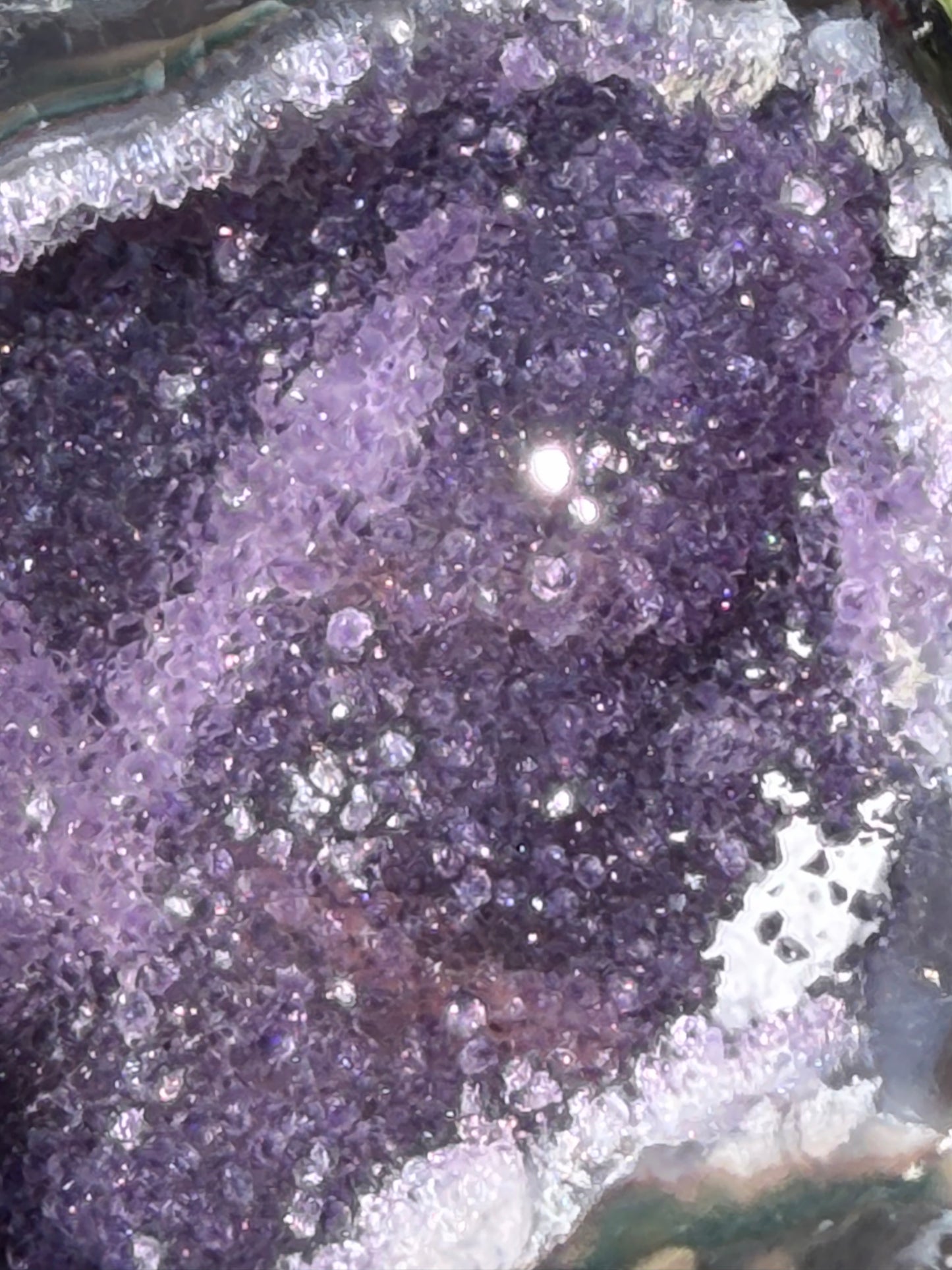 Brazilian Amethyst Druzy Cave Geode – 954g F