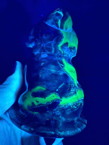 Volcano Agate Dog with Hat | UV Reactive