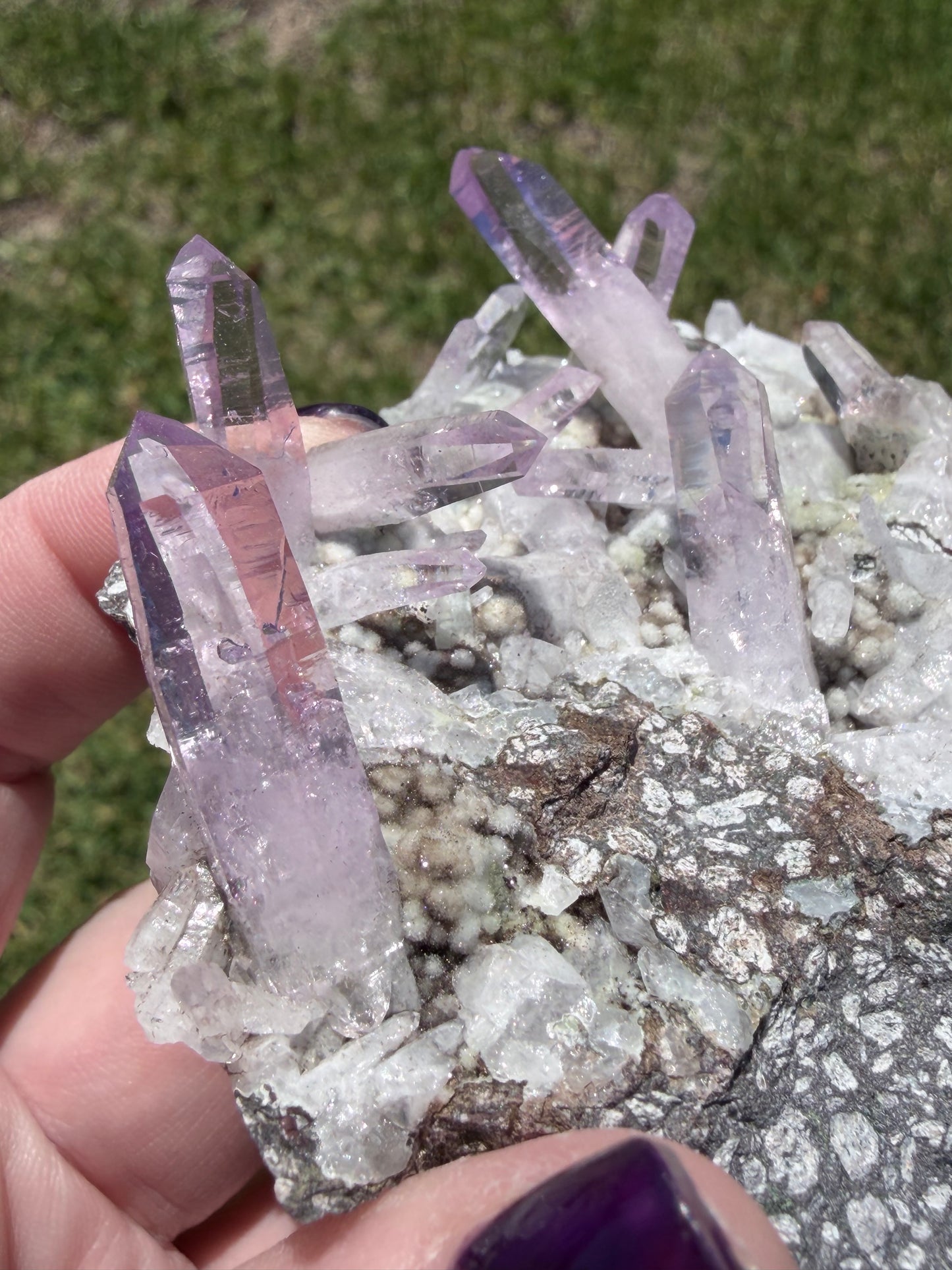 VERA CRUZ AMETHYST CLUSTER ON MATRIX — COLLECTOR PIECE 260g