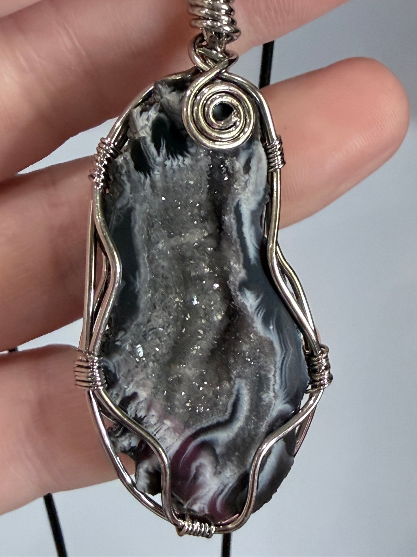 925 Silver Druzy Agate Pendant – Wire Wrapped Statement Piece (4.8cm)