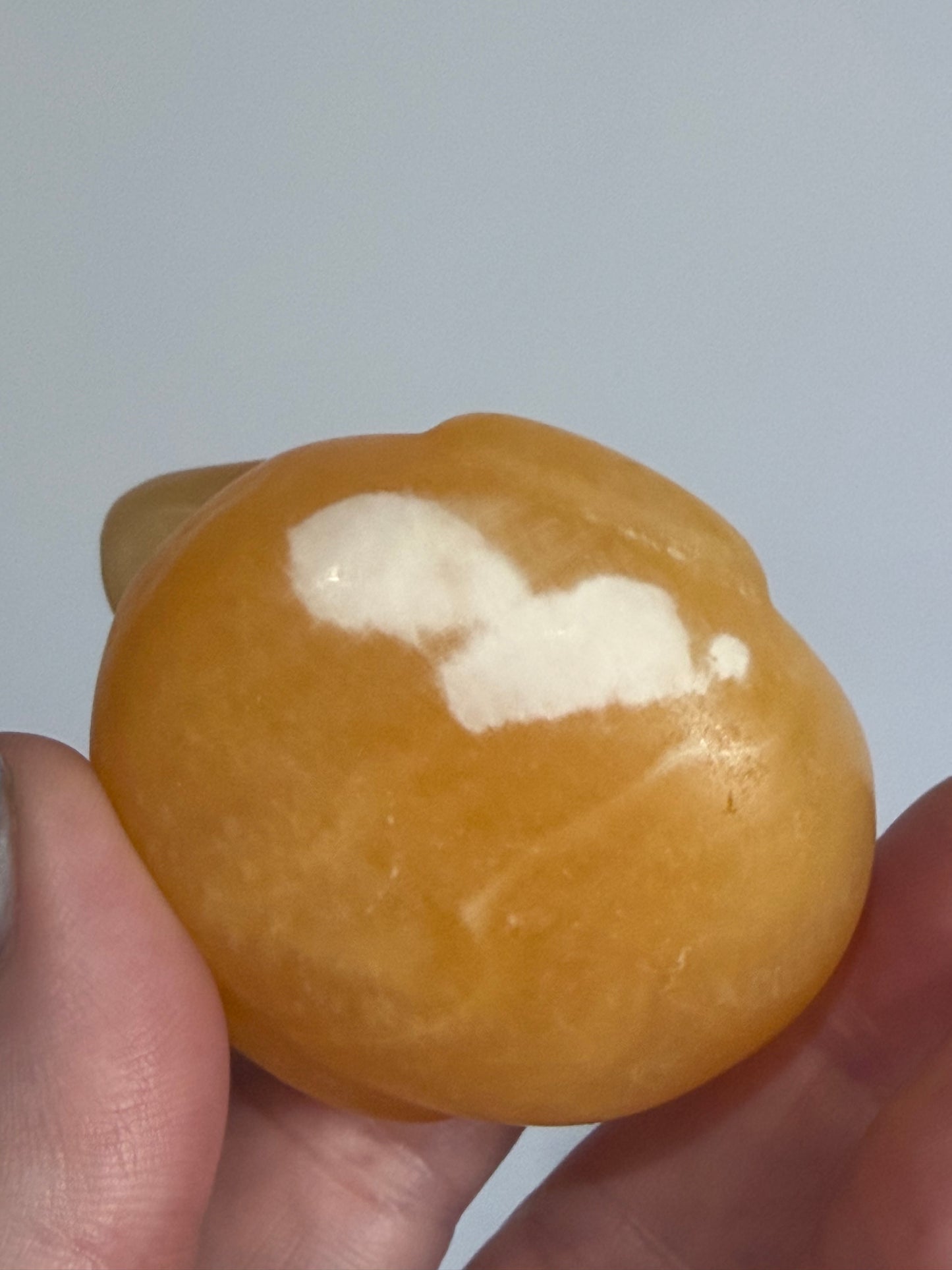 Orange Calcite Duck Carving – 140g 5.5cm