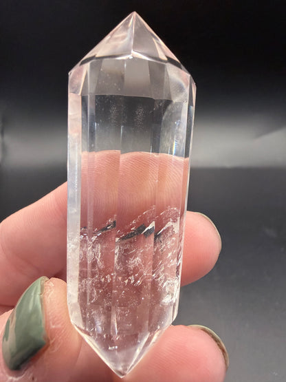 Clear Quartz Vogel Wand with Phantoms – 50 g | 7.2 × 4 cm