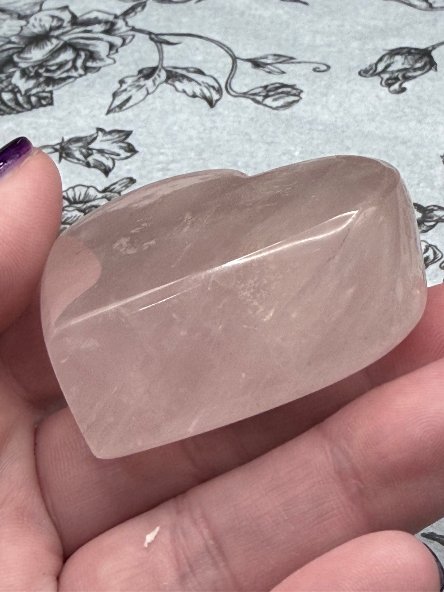 Rose Quartz Flat Heart (Self-Standing) – Love & Calm (5 × 5cm | 80–90g)