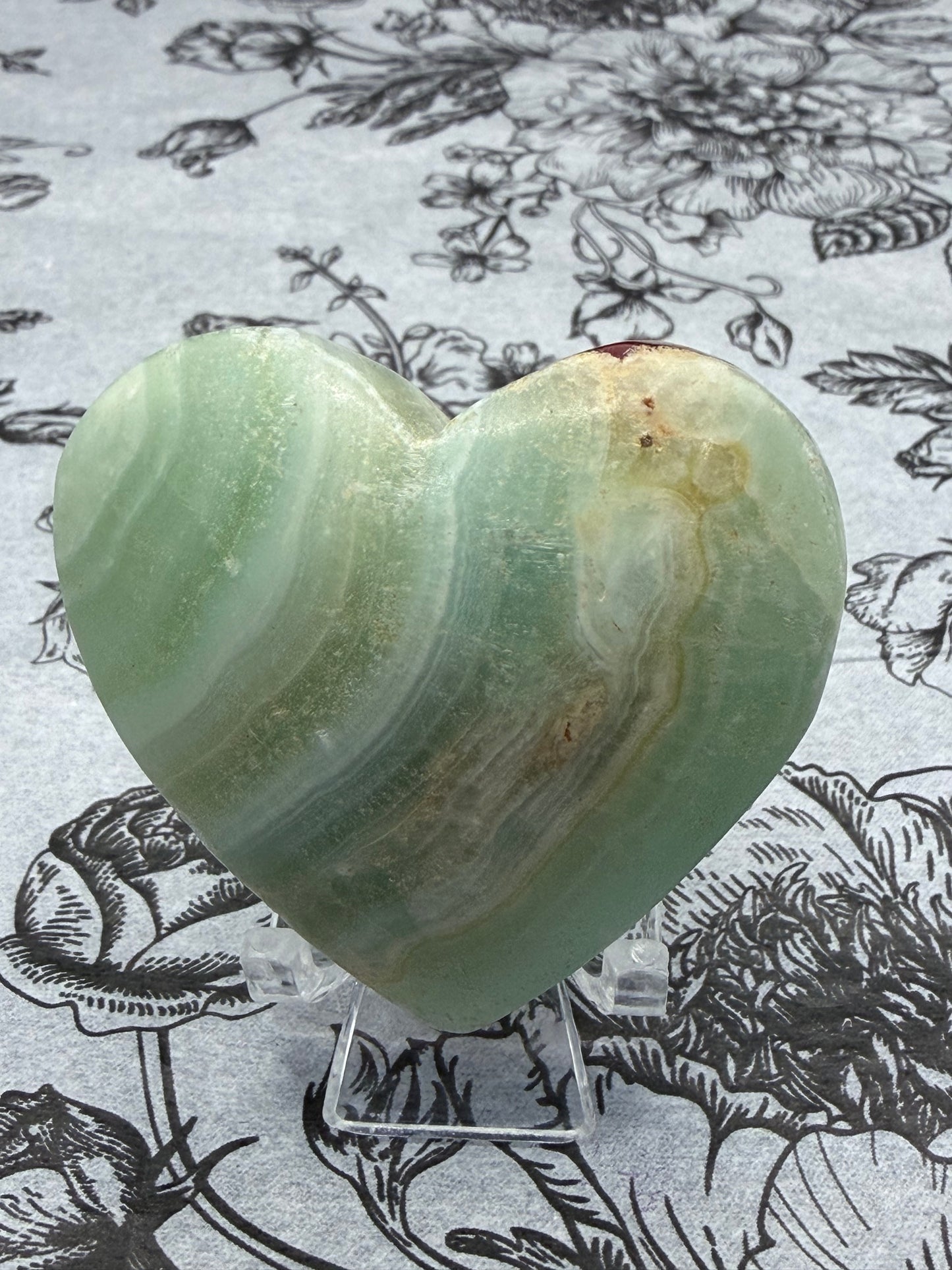 Green Onyx Heart (Self-Standing) – 5.3 x 5cm (90g)