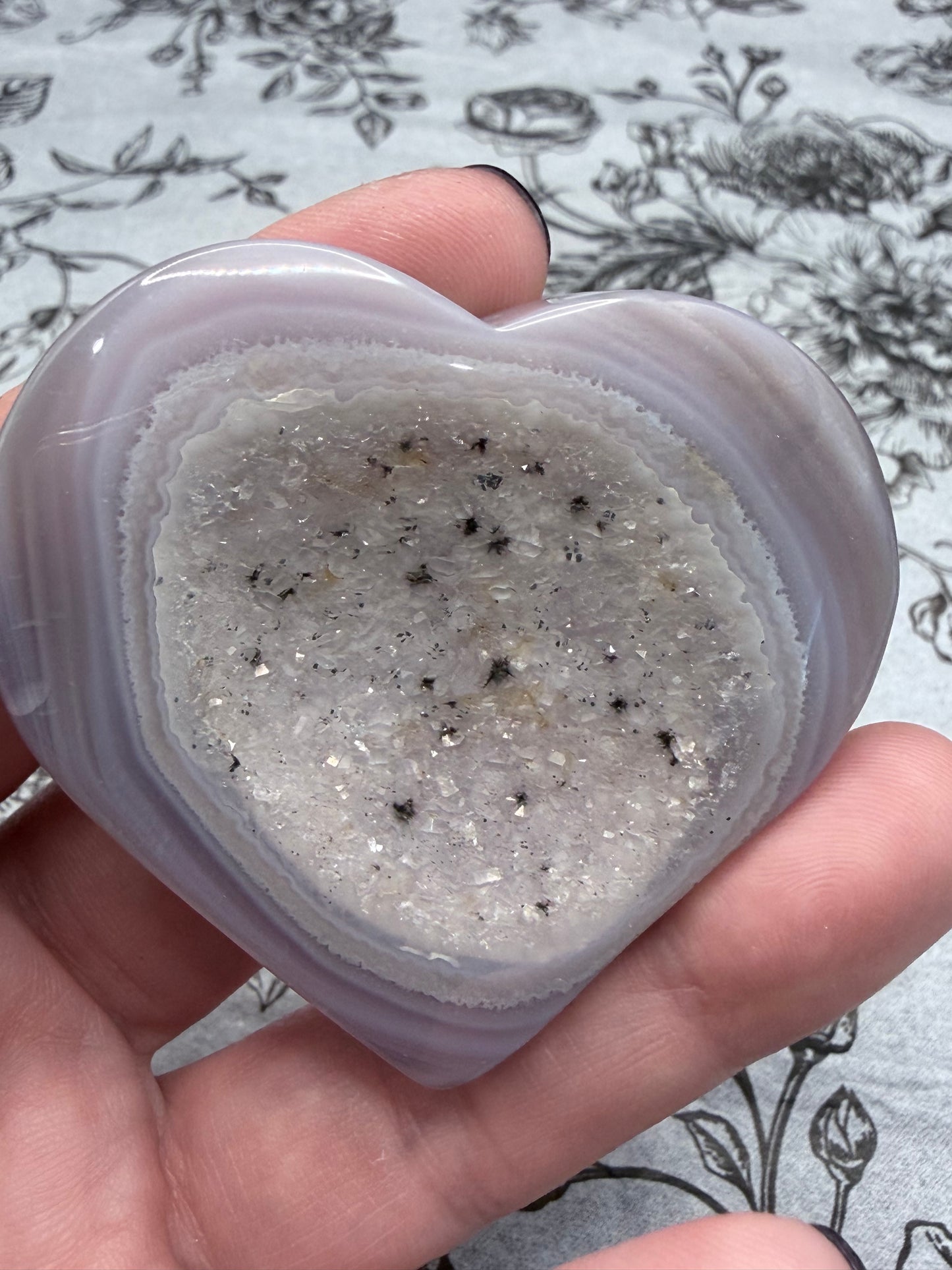 Lilac Agate Druzy Heart – 5.7 x 5.2cm | 52g