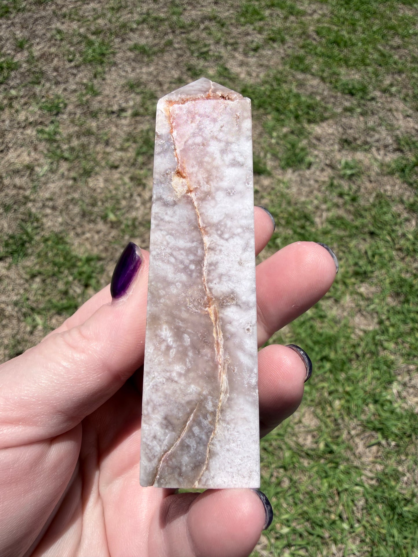 Flower Agate Tower  9.2 × 3 cm | 127 g