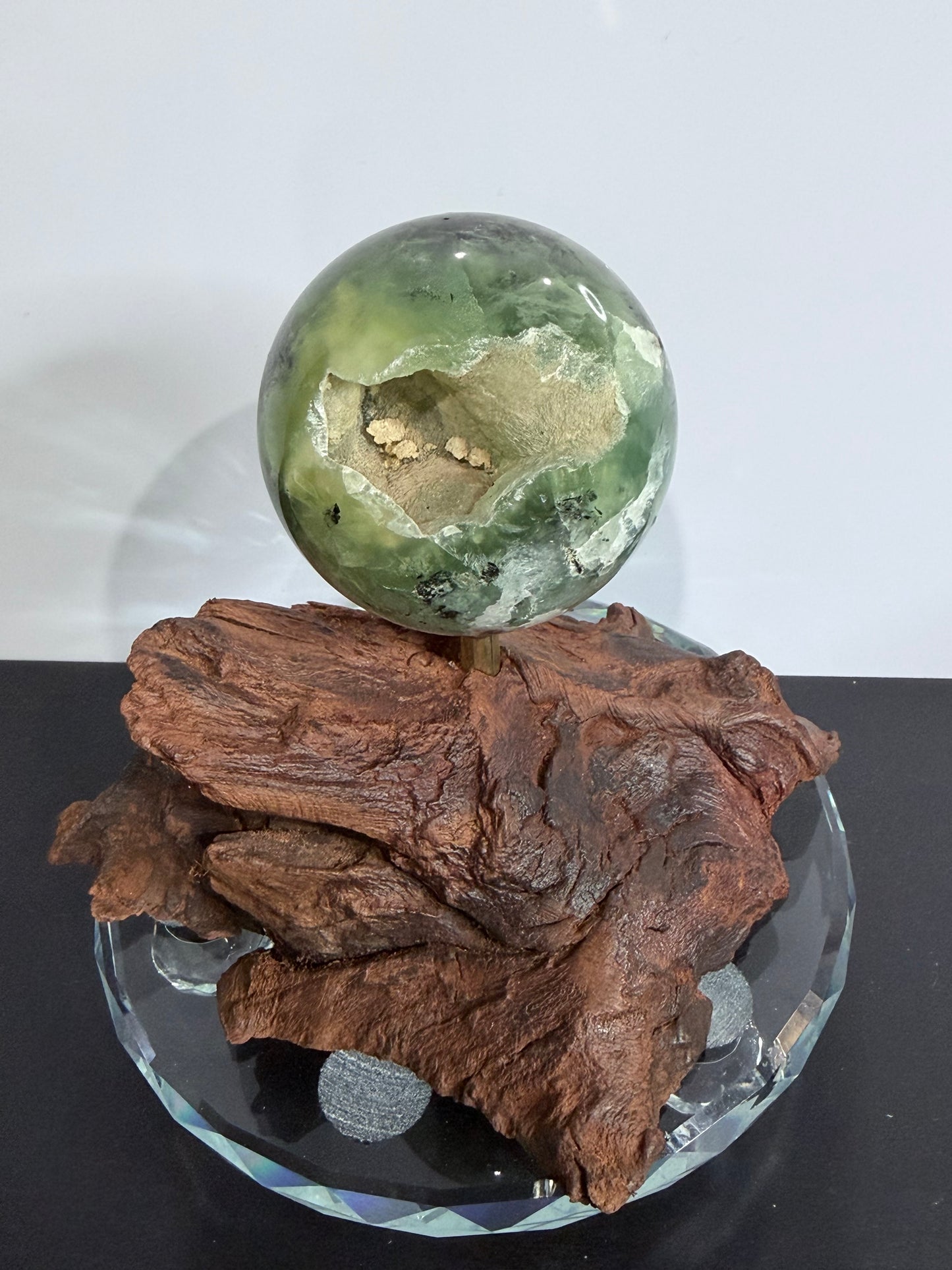Natural Driftwood Sphere Stand A