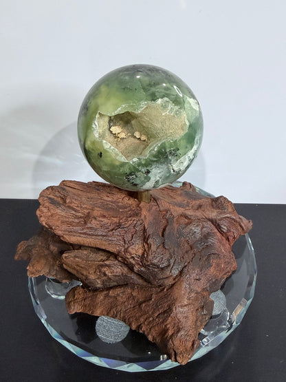 Natural Driftwood Sphere Stand A