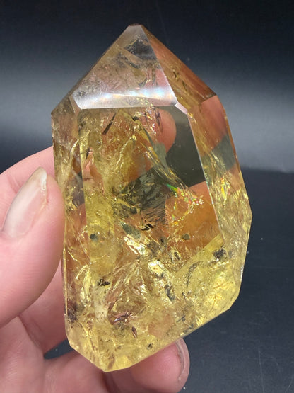 Golden Citrine Point Freeform – High Clarity with Rainbow Inclusions