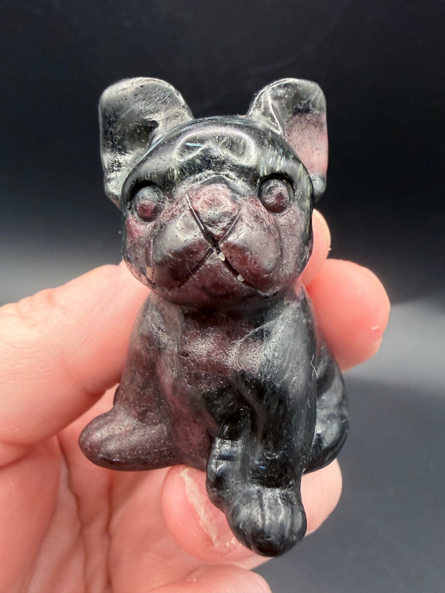 Garnet French Bulldog Carving – 5 cm