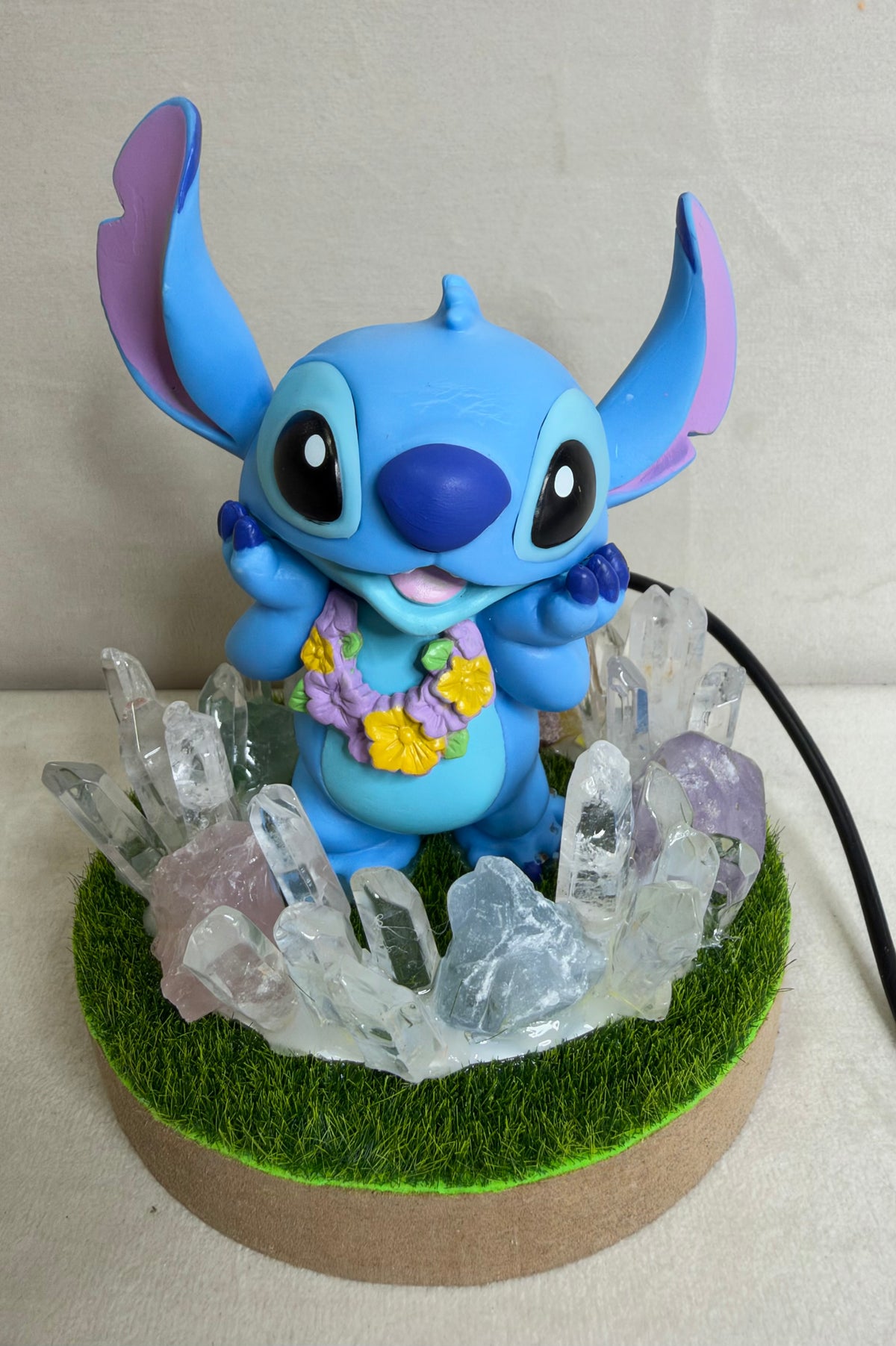 Stitch Crystal Garden USB Lamp – Approx. 11 cm Base