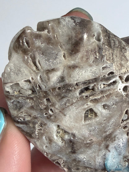 Sphalerite Free-Standing Heart – 100g A - 6.6cm