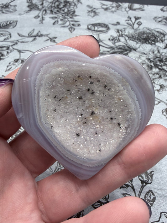 Lilac Agate Druzy Heart – 5.7 x 5.2cm | 52g