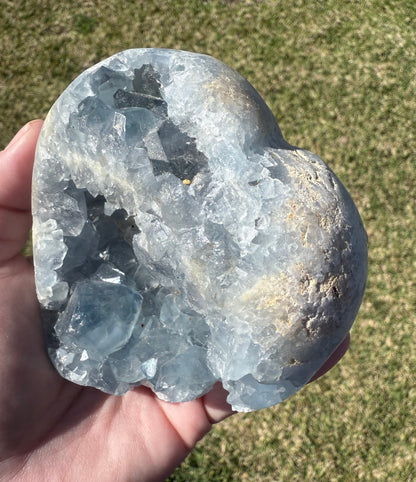 Celestite Heart with Natural Crystal Cavities – 850g