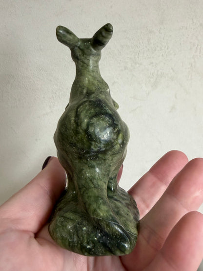 Green Serpentine Kangaroo Crystal Carving – 10cm