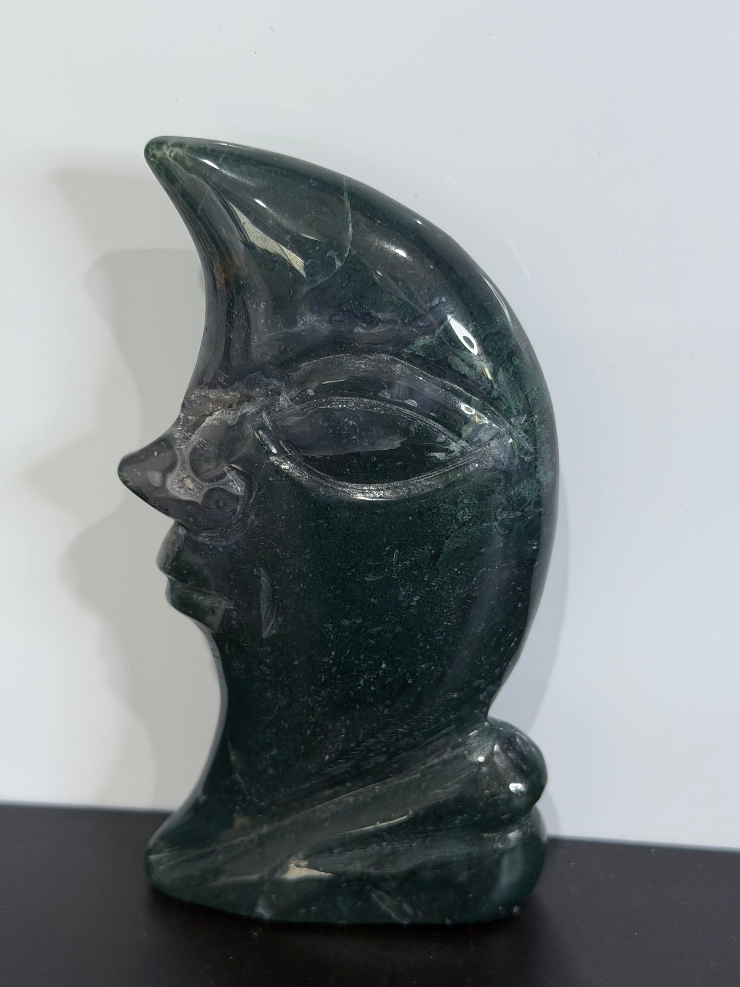 Moss Agate Moon Face Carving – 12cm