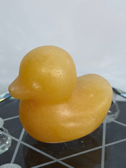Orange Calcite Duck Carving – 140g 5.5cm
