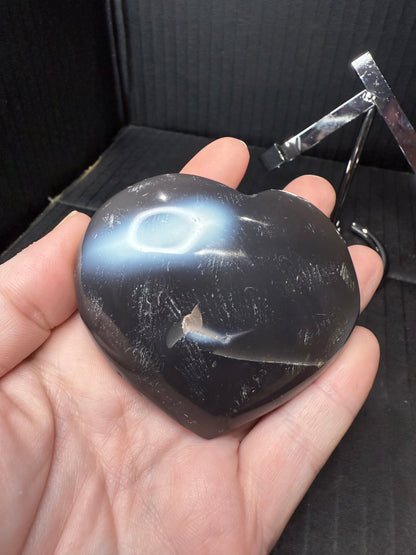 Orca Agate Heart on heart stand