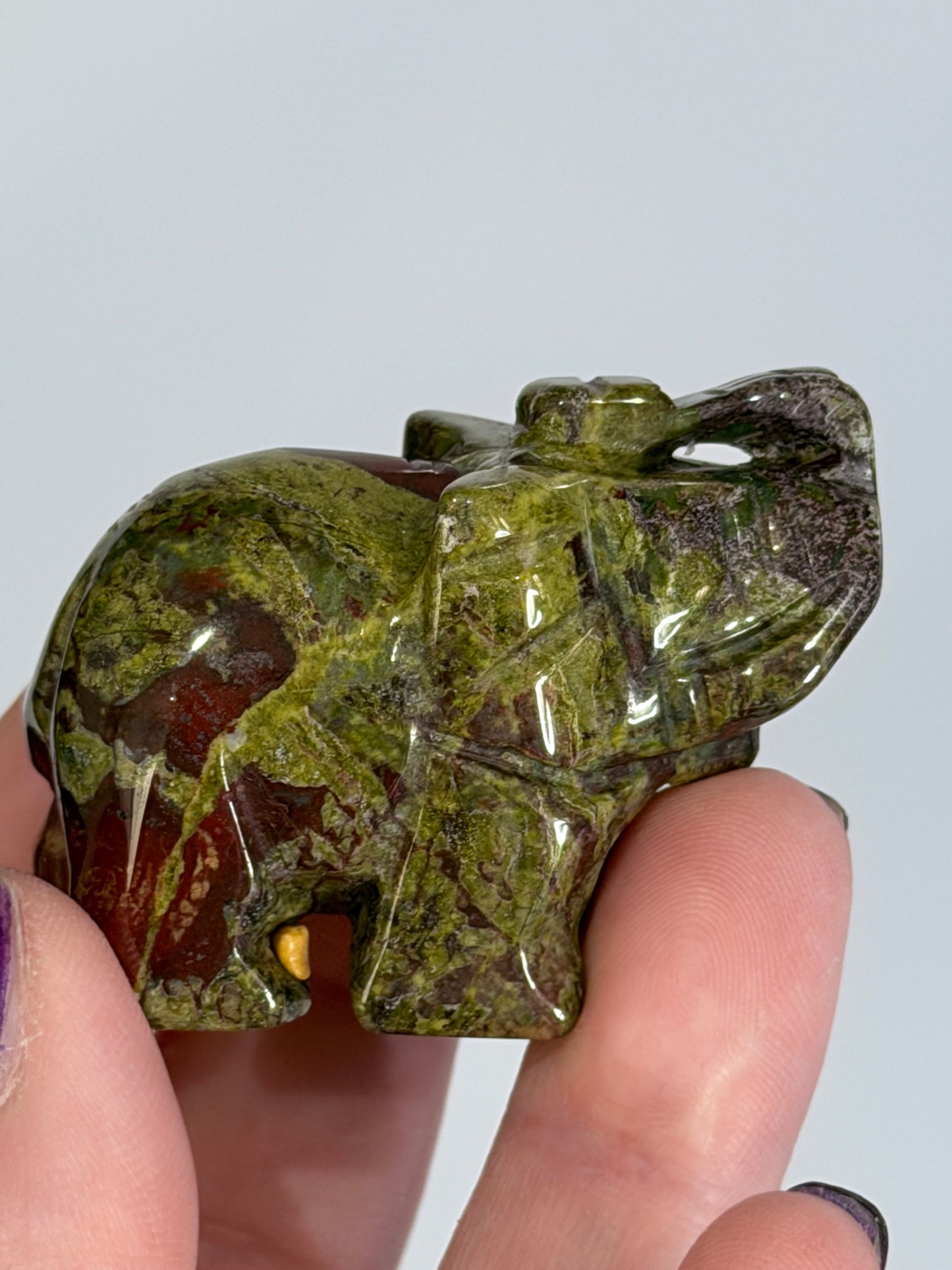 African Bloodstone Elephant Carving – 5 cm