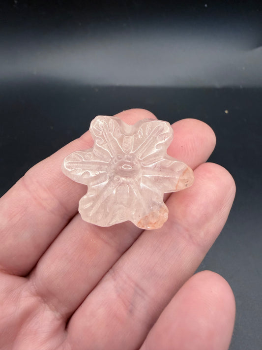 Quartz Snowflake Carving (3 cm)