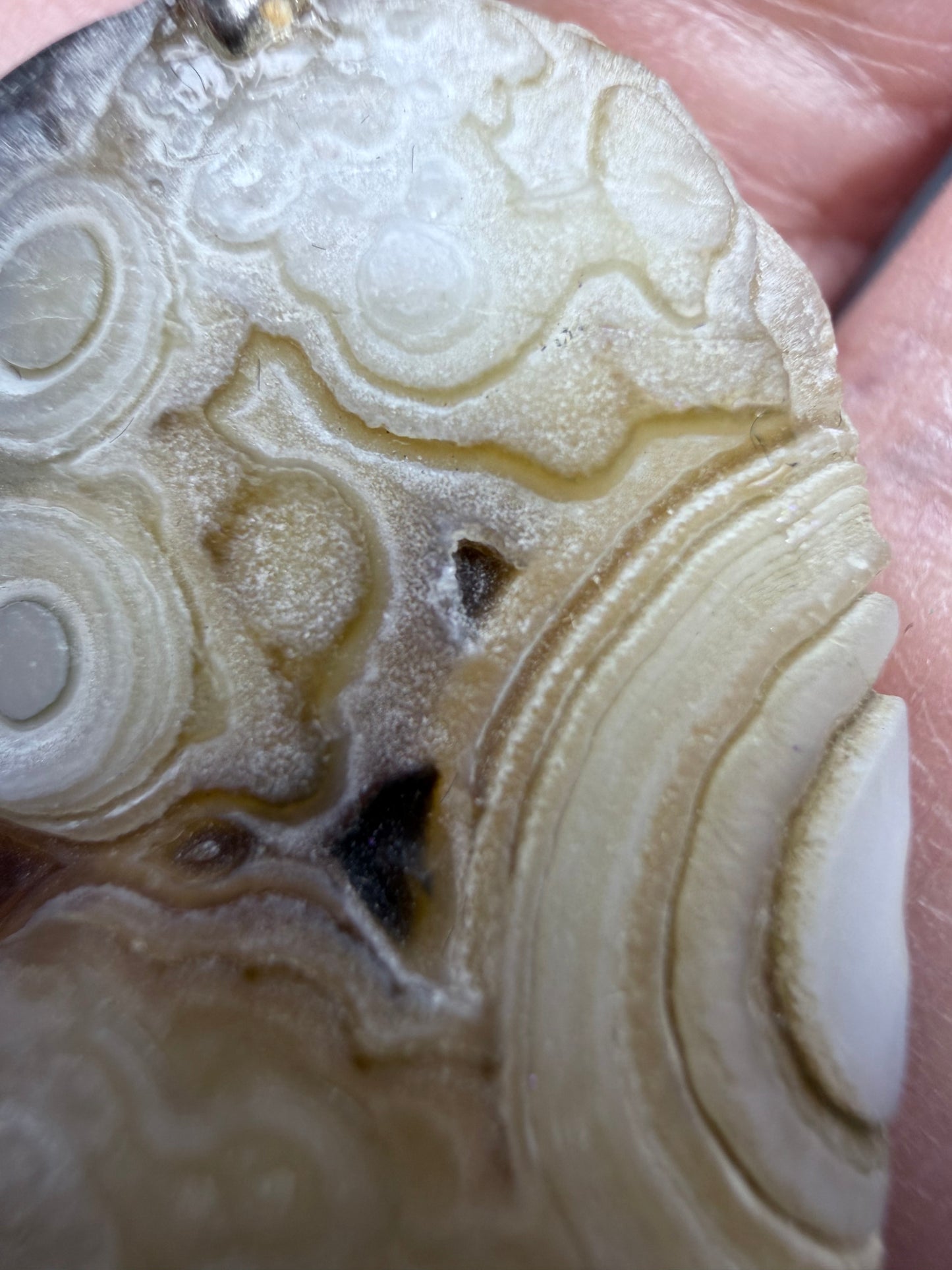 Gobi Eye Agate Pendant – Rare Desert Agate | 4cm