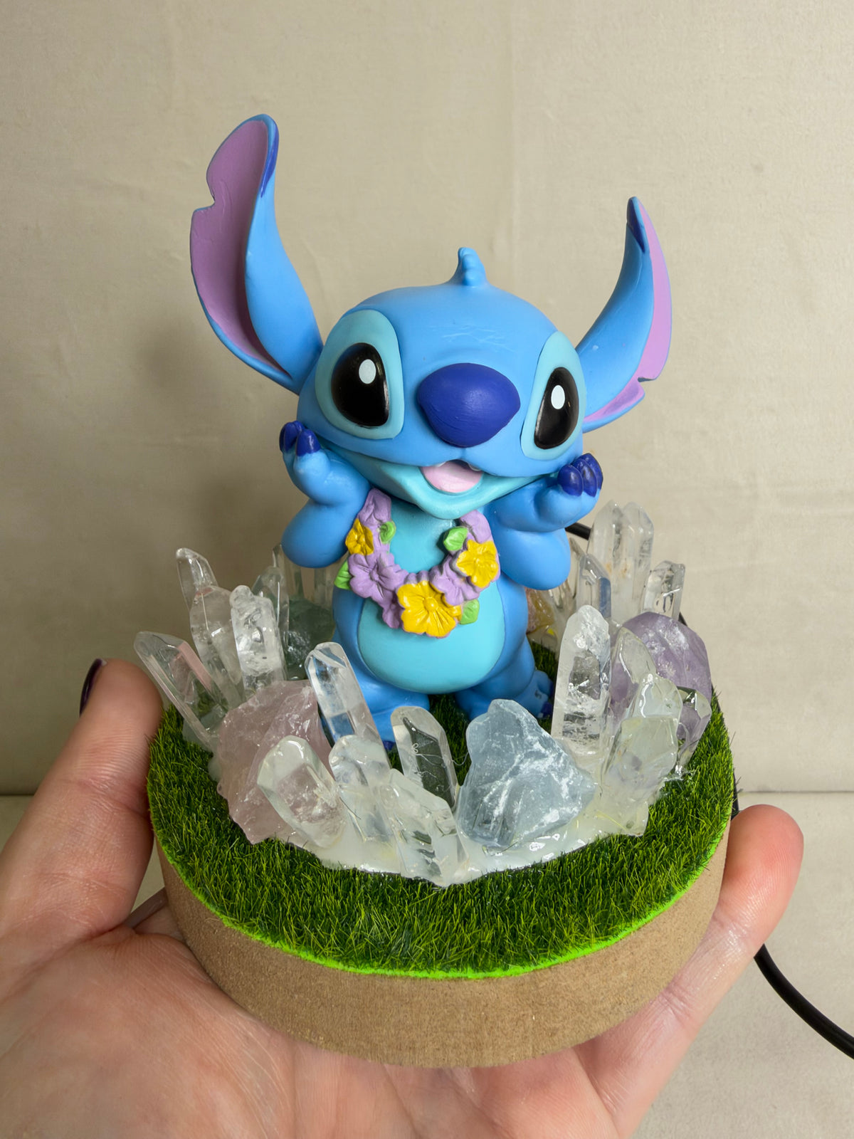 Stitch Crystal Garden USB Lamp – Approx. 11 cm Base