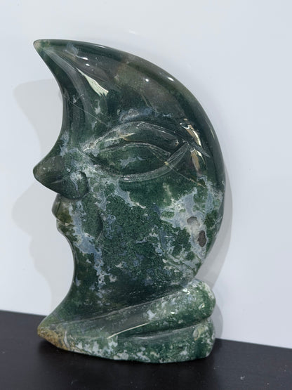 Moss Agate Moon Face Carving – 12.2cm