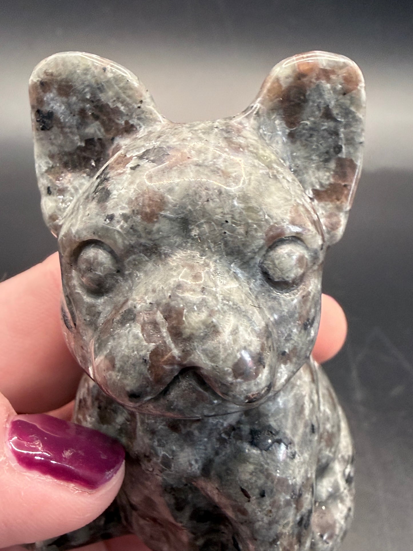 Yooperlite French Bulldog Carving 8.5cm