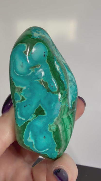 Chrysocolla with Malachite Freeform Premium– Madagascar – 275g -