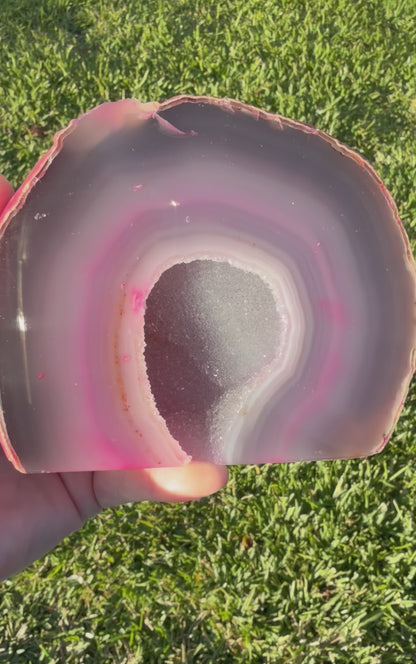 Pink Dyed Agate Geode Lamp – 1kg