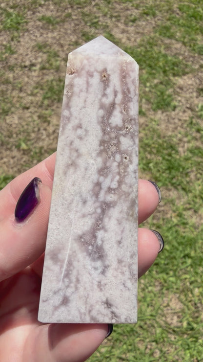 Flower Agate Tower  9.2 × 3 cm | 127 g