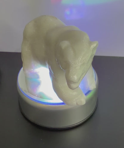 White Jade Polar Bear Crystal Carving – 13 cm | 547 g