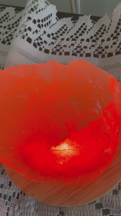 Raw Calcite on Light Base